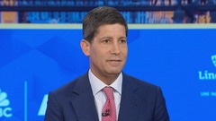 Kevin Warsh faces an economic 'perfect storm' as he waits to take over as Fed chair