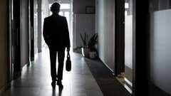 Top earners are more afraid for their employment than lower income as AI threat increases