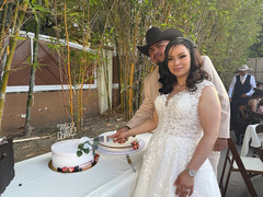 New Bride Survived Removal Of A 40-Pound Tumor
