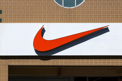 Nike Co-Founder And Wife Donate $2B to Cancer Research at OHSU, Largest U.S. University Gift